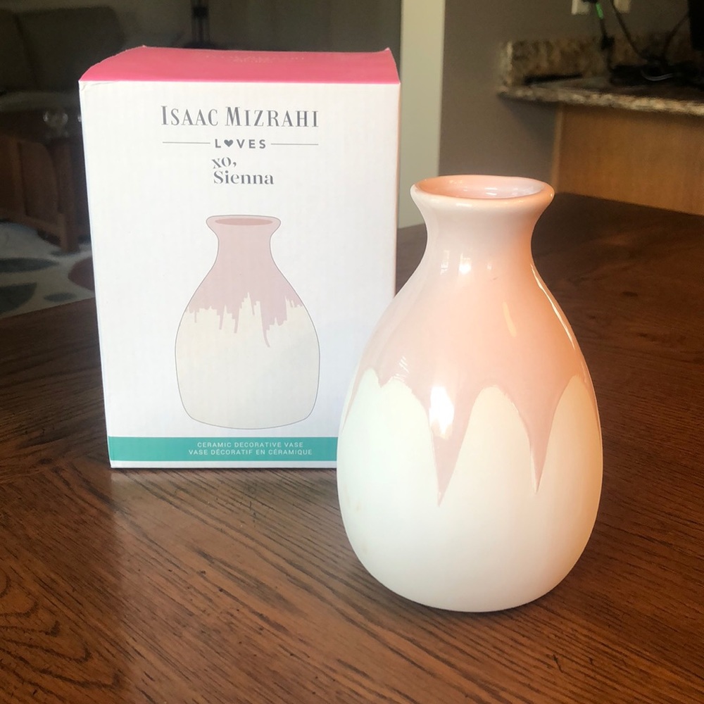 Isaac Mizrahi Loves xo, Sienna Vase